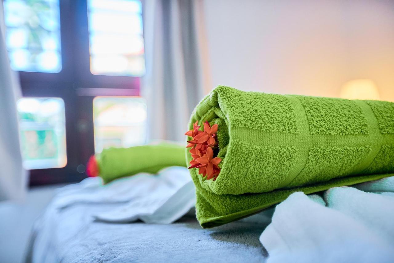 Sol Caribe Suites - Playa Los Corales - Beach Club, Wifi, Swimming Pool - Calle Aruba Punta Cana Exteriör bild